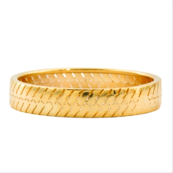 14K Gold Herringbone Ring • Stacking Ring • Gold Band • Herringbone Band - Picture 2 of 5